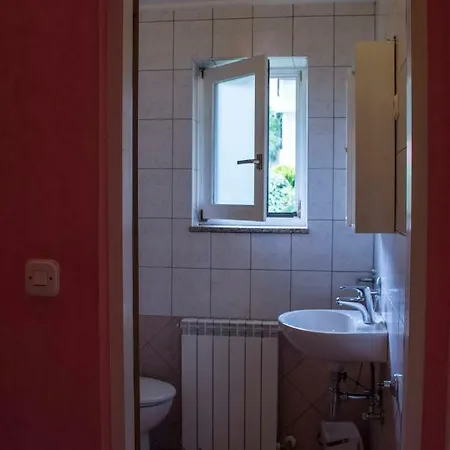 Ivo Guest house 3*