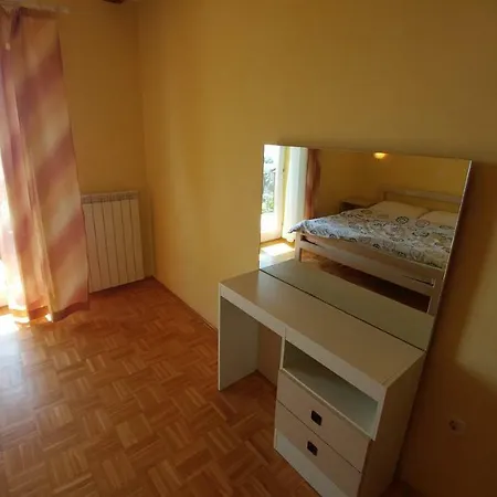 Konukevi Ivo 3*